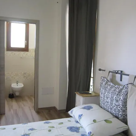 Donnagloria Bed & Breakfast *